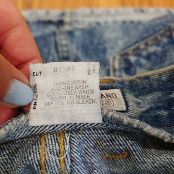 Vintage 80's Guess Acid Wash Demin Skirt - Picture 8 of 8